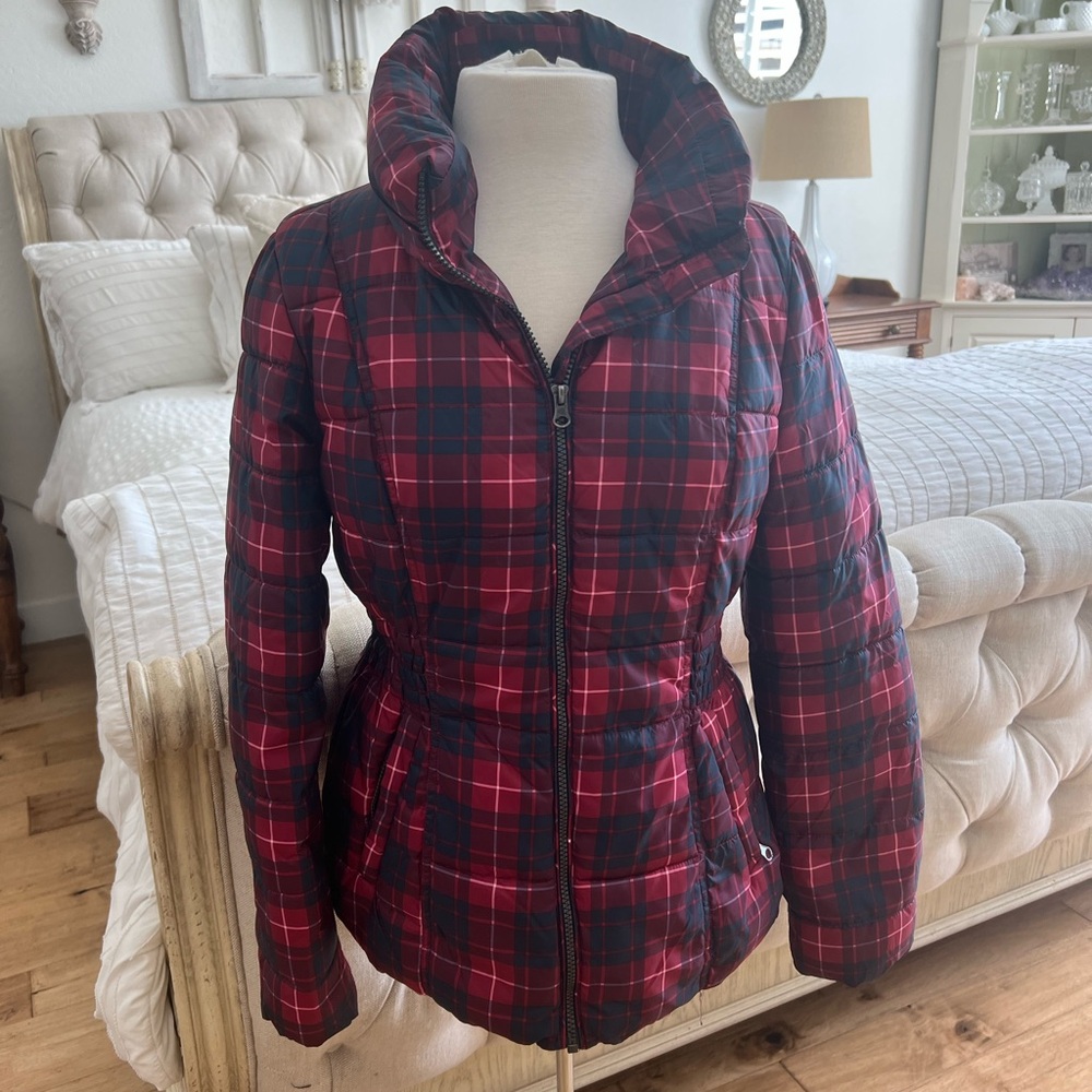 Women's Red and Navy Plaid Puffer Jacket - Size Small